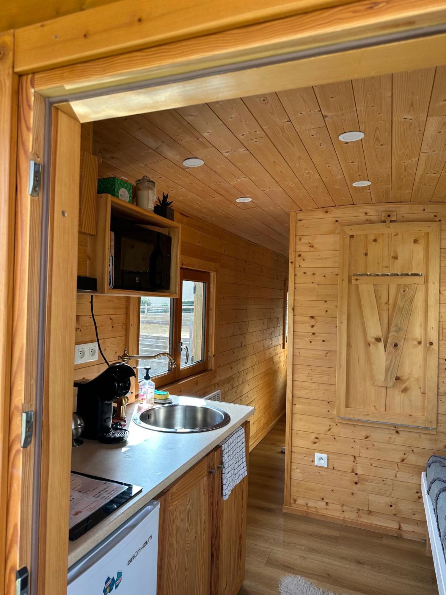 Вілла Chez Celia, Roulotte En Champagne Fleury-la-Riviere Екстер'єр фото