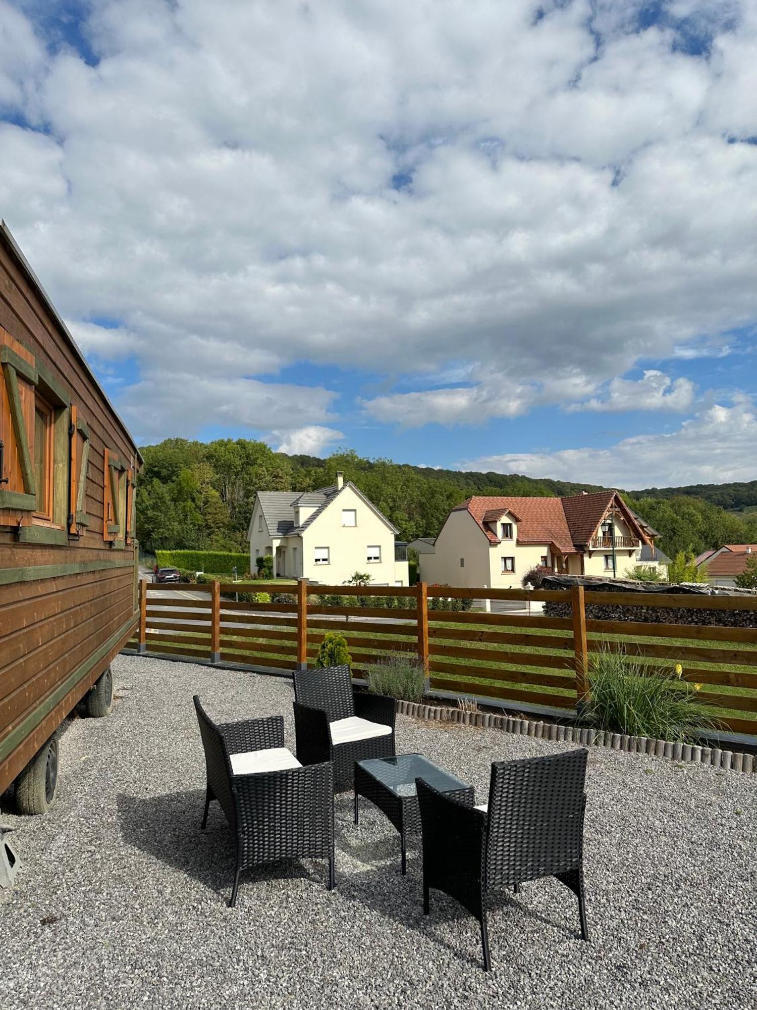 Вілла Chez Celia, Roulotte En Champagne Fleury-la-Riviere Екстер'єр фото